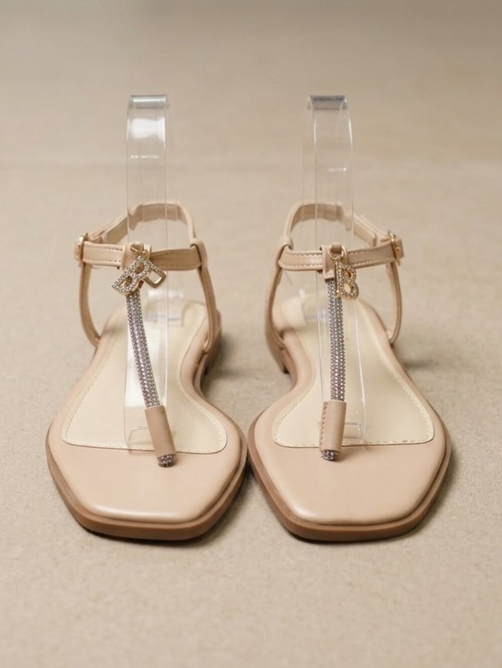 bebe Women's Beige Studded T-Strap Sandals Size 8